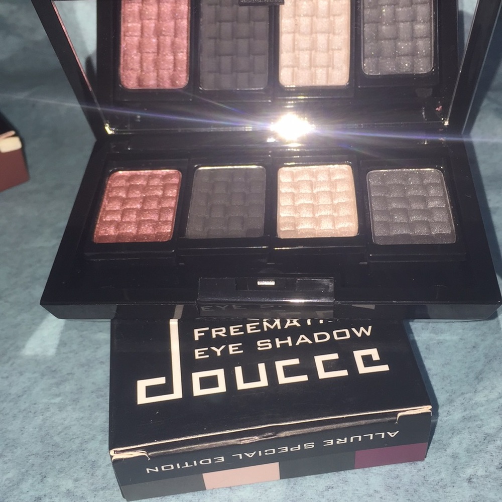 Eyeshadow palette, gorgeous colors